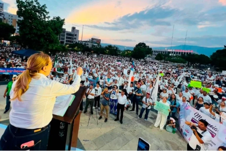 Des chrétiens évangéliques manifestent au Chiapas contre la loi sur l'idéologie du genre
