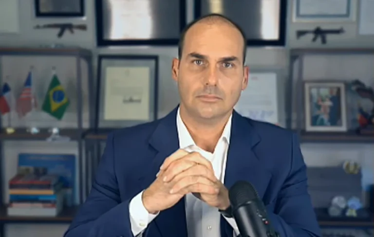 PGR defende manutenção de Daniel Silveira em regime aberto