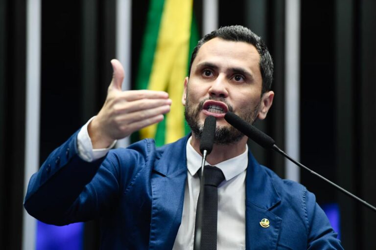 Flávio sobre mortes de Yanomamis no governo Lula: ‘Genocida?’