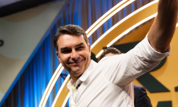 Flávio sobre mortes de Yanomamis no governo Lula: ‘Genocida?’