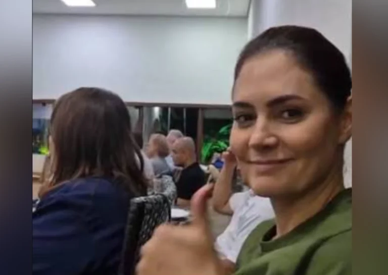 Pastor Gabriel Johnson sofre acidente vascular cerebral em detenção