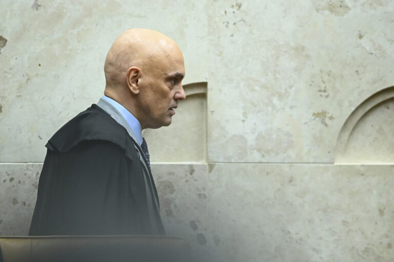 Damares Alves prévoit la destitution de Moraes seulement en 2027