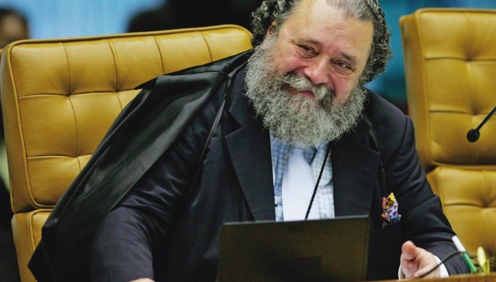 Eros Grau reproche au STF de ne pas respecter la Constitution
