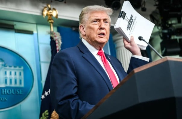 Trump critique le Brésil pour son échec dans la lutte contre le PCC et le CV
