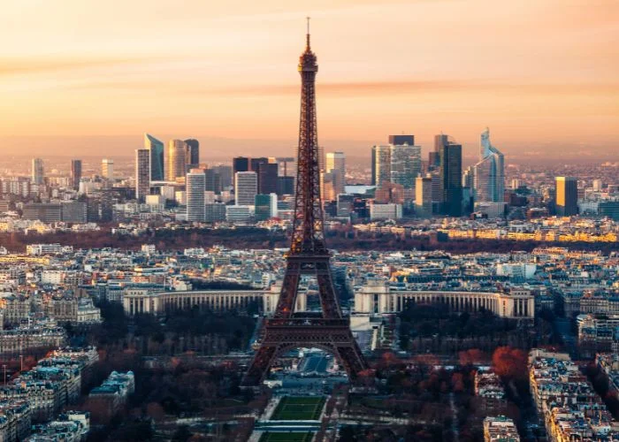 Une étude révèle l'effondrement du catholicisme en France
