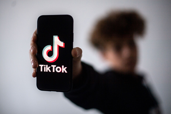 Des influenceurs TikTok accusés d'incendie d'église
