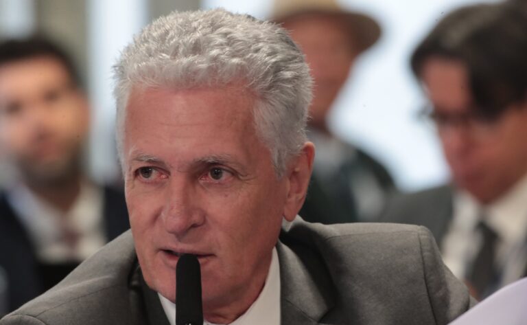 TJ-DF maintient la condamnation de Rogério Correia pour fausse image
